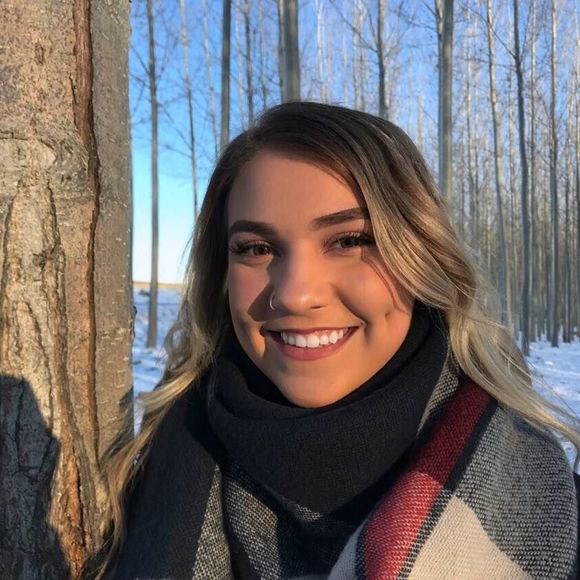 Meet your Posher, Masie - Picture 1 of 1